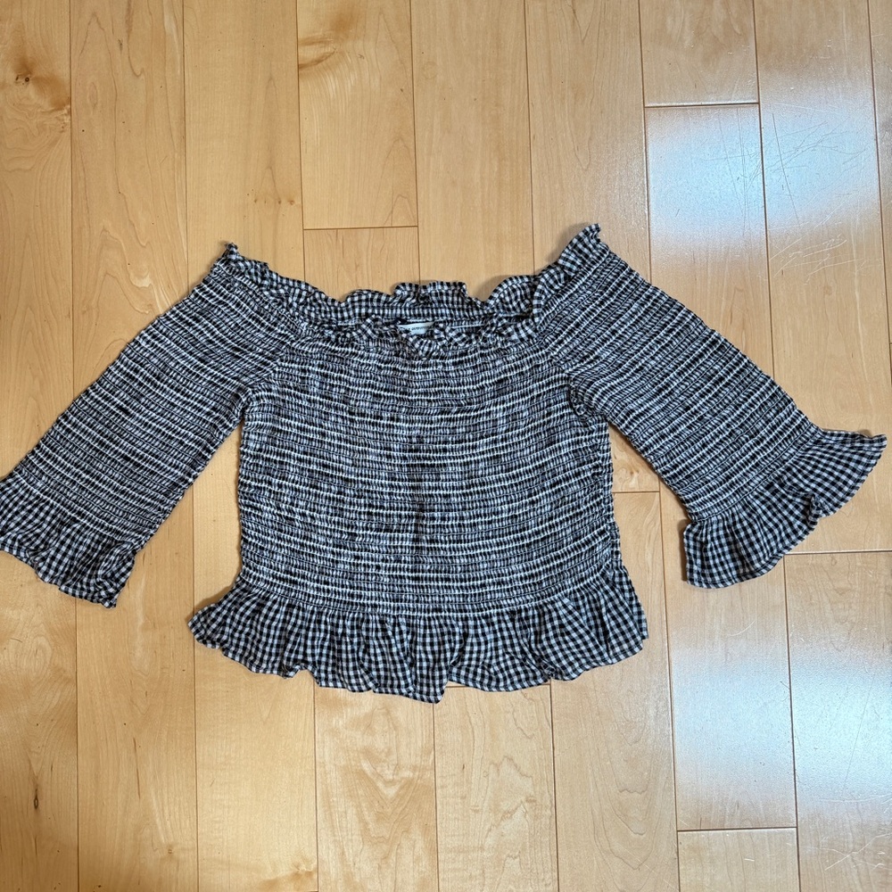 American Eagle AE Off the Shoulder Smocked Top